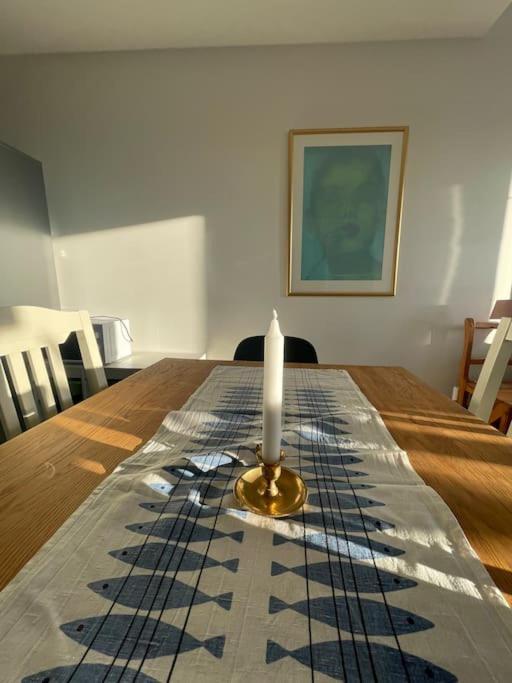 Newly Built Bright Apartment, Close To Everything If You Want To Visit Stockholm, You Will Find The Perfect Accommodation Here! Ferry Line 80 Makes It Very Convenient And Easy To Get To The City Center Nacka község Kültér fotó