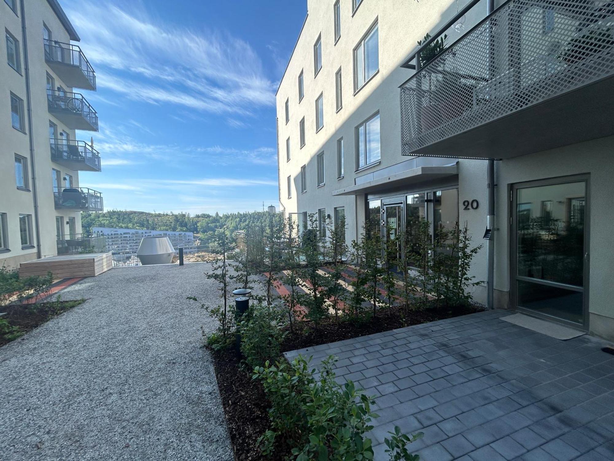 Newly Built Bright Apartment, Close To Everything If You Want To Visit Stockholm, You Will Find The Perfect Accommodation Here! Ferry Line 80 Makes It Very Convenient And Easy To Get To The City Center Nacka község Kültér fotó
